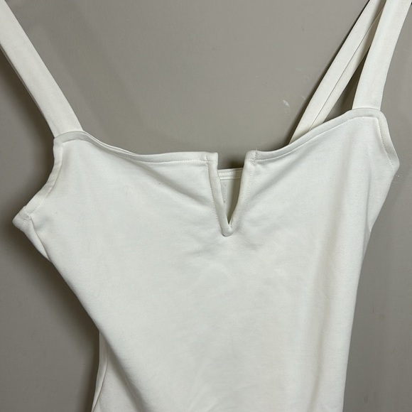 Aritzia BABATON WHITE BODYSUIT HERS White Seamless Thong Back Sz XS - Picture 2 of 9